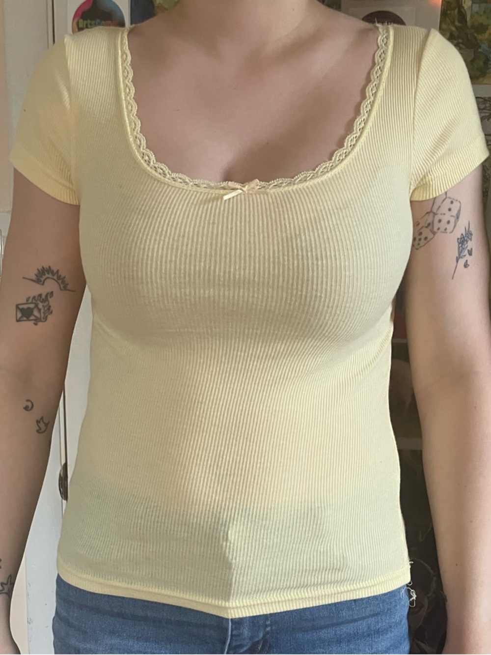 Women's Ribbed Scoop Neck Top in Pale Yellow